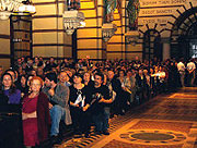 С аншлагом прошло выступление хора московского Сретенского монастыря в бразильском городе Сан-Паулу