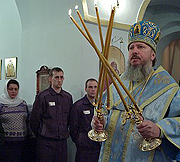 По данным ФСИН в местах лишения свободы действуют 403 православных храма