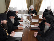Синод Украинской Православной Церкви запретил епископату и клирикам участвовать в выборах