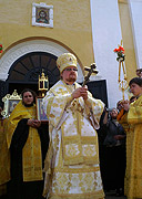 В день памяти святых апостолов Петра и Павла епископ Бронницкий Игнатий совершил Божественную литургию на московском подворье Оптиной пустыни