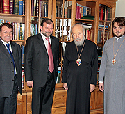 Митрополит Киевский Владимир встретился с председателем секретариата президента Украины