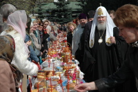 Святейший Патриарх посетил московские храмы