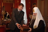 Святейший Патриарх Алексий встретился с новоназначенным Полпредом Президента РФ в Приволжском округе