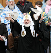 В праздник Благовещения Пресвятой Богородицы Святейший Патриарх Кирилл совершил Божественную литургию в Благовещенском соборе Московского Кремля