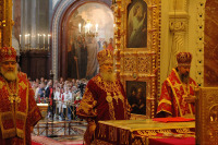 В Неделю апостола Фомы Святейший Патриарх Алексий совершил Божественную литургию в храме Христа Спасителя