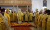 Богослужение в храме святителя Николая в Покровском в день 15-летия возобновления богослужений