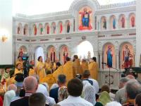 В краснодарском соборе Александра Невского к престольному празднику установлен новой мраморный иконостас