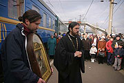 По Восточно-Сибирской железной дороге начался крестный ход с мощами святителя Иннокентия Иркутского