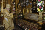 В канун дня памяти Московских святителей Святейший Патриарх Алексий совершил всенощное бдение в Богоявленском кафедральном соборе