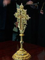 В Москву из Греции привезена частица Животворящего Креста Господня