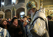 В канун праздника Сретения Господня Святейший Патриарх Кирилл совершил всенощное бдение в храме Всех святых на Соколе