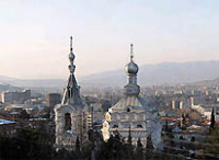 Грузинская Патриархия требует прекратить незаконное строительство у храма св. Михаила Тверского на склоне горы Мтацминда