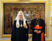 Встреча Святейшего Патриарха Алексия с архиепископом Неаполя. Передача Его Святейшеству частицы мощей священномученика Ианнуария.