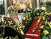 В праздник Воздвижения Креста Господня Святейший Патриарх Алексий совершил Божественную литургию в Храме Христа Спасителя