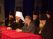 Митрополит Климент провел пресс-конференцию и встретился с общественностью Петропавловска-Камчатского