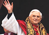 Папа Бенедикт XVI возглавил пасхальную мессу в Ватикане
