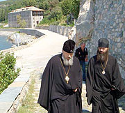 В дни празднования памяти св. вмч. и целителя Пантелеимона делегация Русской Православной Церкви посетила Святую гору Афон
