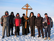 Архиепископ Петропавловский Игнатий совершил Божественную литургию на Северном полюсе