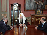 Состоялась встреча Святейшего Патриарха Алексия с Сергеем Мироновым и Александром Бабаковым
