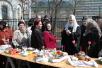 Посещение московских храмов Святейшим Патриархом Алексием в Великую Субботу (30.04.2005)
