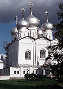 Валдайский Иверский монастырь в Новгородской области впервые стал златоглавым