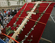Поклонный крест в память жертв репрессий установлен на Бутовском полигоне