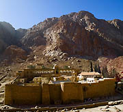 Грузинские ученые продолжат исследование книгохранилищ монастыря св. Екатерины на горе Синай