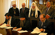 Под председательством Святейшего Патриарха Алексия состоялось заседание Попечительского совета по возвращению колоколов Свято-Данилова монастыря