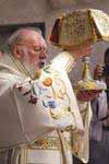 Патриарх Константинопольский Варфоломей совершает 'визит примирения' в северную Грецию