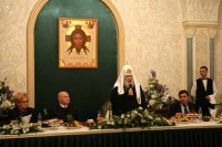 Святейший Патриарх Алексий принял участие в Празднике меда, торжественно отмечавшемся в Храме Христа Спасителя