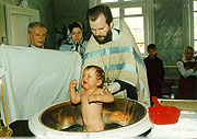 В Кузбасских храмах возрождается древняя практика крещальной Литургии