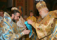 Блаженнейший Митрополит Владимир возглавил торжества по случаю 45-летия архиепископа Винницкого и Могилев-Подольского Симеона