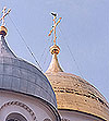 Реставраторы приступили к золочению купола Софийского собора в Великом Новгороде