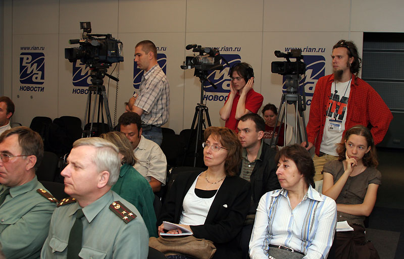 Пресс-конференция в пресс-клубе РИА «Новости», посвященная открытию Архиерейского Собора