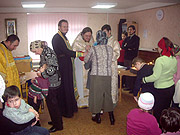 В Киеве дети-инвалиды причастились Святых Христовых Таин в стенах реабилитационного центра