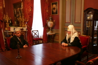 Святейший Патриарх Алексий встретился с Послом Украины в России Н.П. Белоболоцким