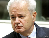 Около полумиллиона человек прощаются со Слободаном Милошевичем
