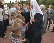 Святейший Патриарх Кирилл посетил школу-интернат прп. Сергия Радонежского в подмосковной деревне Топорково