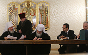 Передача бюллетеней и бланков для голосования на предстоящих Архиерейском и Поместном Соборах Русской Православной Церкви