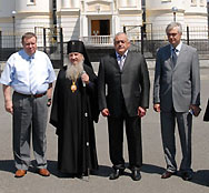 Полпред Президента РФ по Южному федеральному округу Владимир Устинов посетил храмы и монастыри Северной Осетии