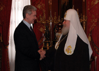 Состоялась встреча Святейшего Патриарха Алексия с главой Администрации Президента РФ Сергеем Собяниным