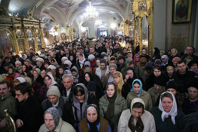 Заупокойные богослужения в Богоявленском кафедральном соборе на девятый день после кончины Святейшего Патриарха Алексия
