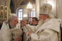 В канун праздника Вознесения Господня Святейший Патриарх совершил Всенощное бдение в московском храме 'Большое Вознесение'