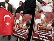 Патриарх Варфоломей предупредил, что протесты против визита Папы создадут проблемы для Турции