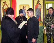 Архиепископ Зосима поздравил с Рождеством Христовым заключенных элистинской колонии