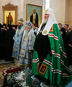 В день праздника Покрова Пресвятой Богородицы Святейший Патриарх Алексий совершил Литургию в Покровском монастыре в Хотьково
