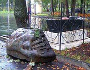 В Петрозаводске найдена каменная Голгофа из Святодуховского собора