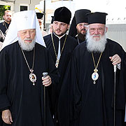 На Украину для участия в праздновании 1020-летия Крещения Руси прибыл Предстоятель Элладской Православной Церкви
