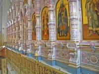 В Феодоровском соборе Городецкого монастыря установят уникальный фаянсовый иконостас