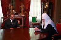 Встреча Святейшего Патриарха Алексия с губернатором Новгородской области С.Г. Митиным